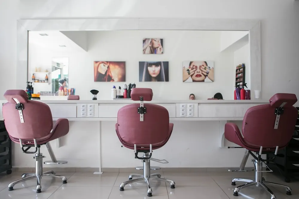 Intérieur salon de coiffure